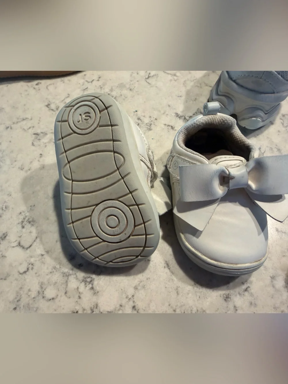Stride Rite - Picture 4 of 4